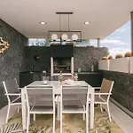 Villa Omara *