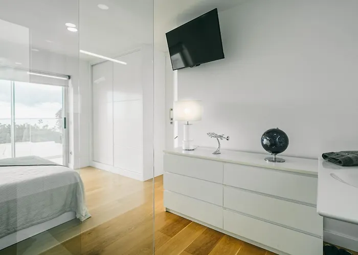 فيلة Vv Omara By Hh بويرتو ذيل كارمين