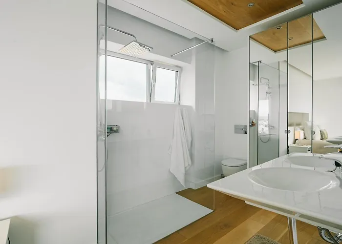 Vv Omara By Hh 卡门港