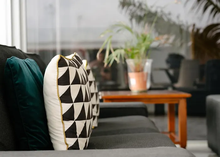 Vv Omara By Hh * بويرتو ذيل كارمين